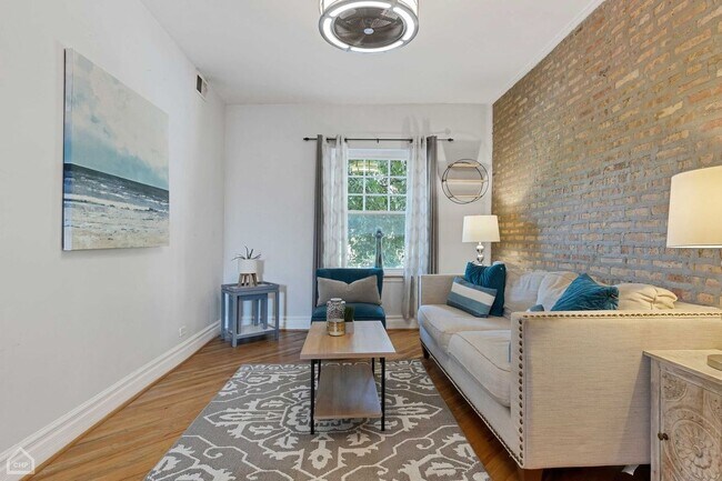 Foto del edificio - 2755 W Melrose St