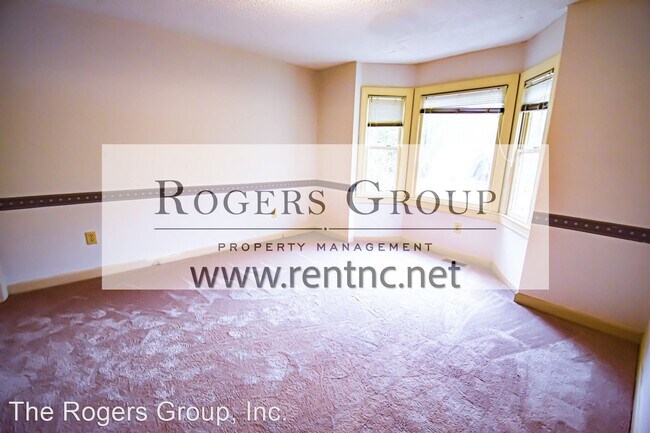 Foto del edificio - 2 br, 2 bath House - 1310 Oakridge Avenue