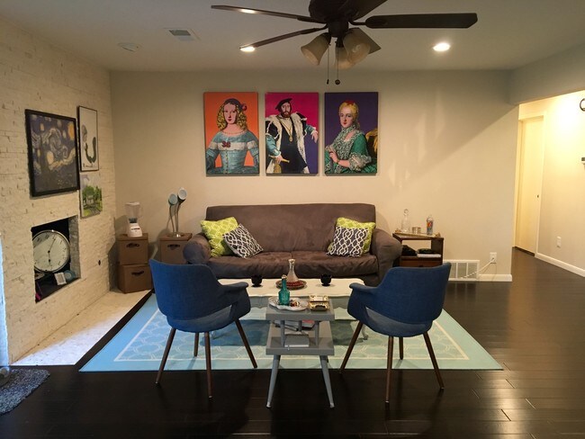 Foto del edificio - 201 Watson Dr