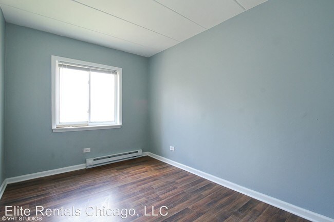 Building Photo - 6416 S Saint Lawrence Ave