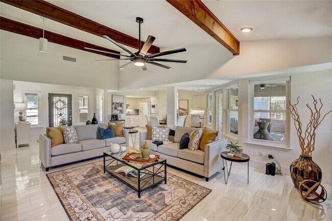 Building Photo - 20534 Highland Lake Dr