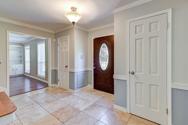 Foto del edificio - Beautiful 4 Bedroom Home!