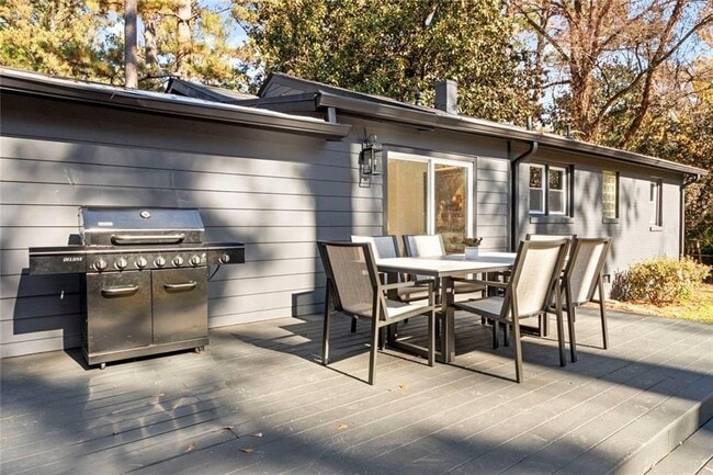 Foto del edificio - 1333 Victor Rd NE