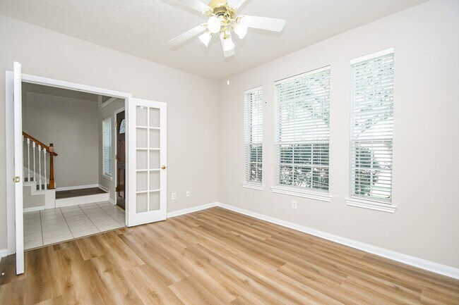 Foto del edificio - 1126 Eastbourne Ln