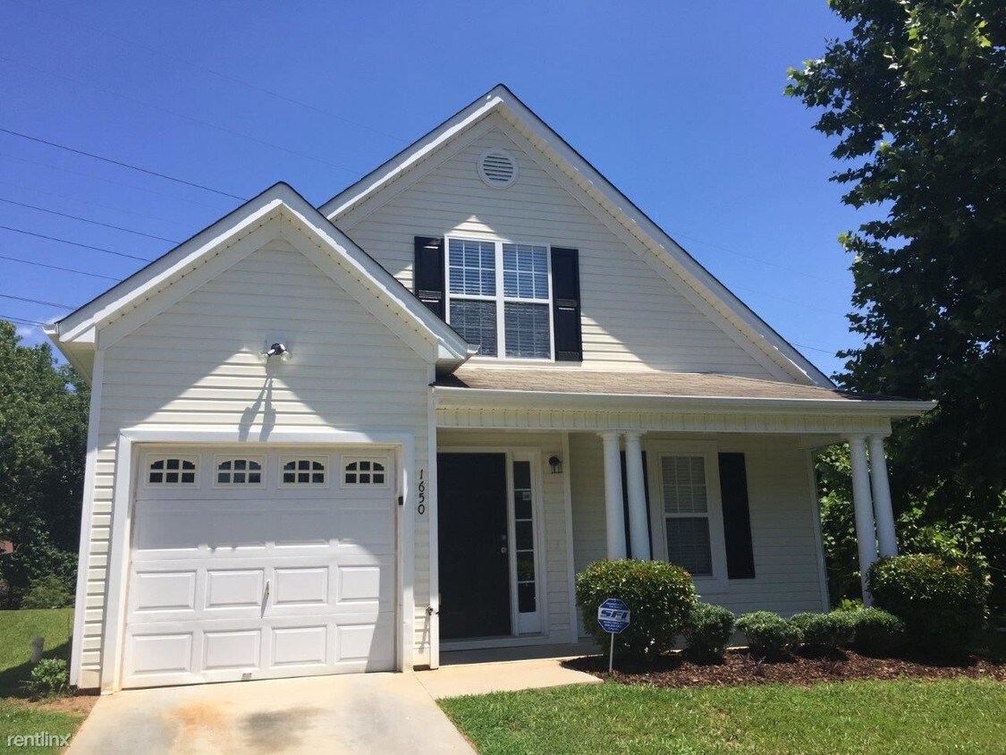 Foto principal - 1650 Sandersted Village Cir