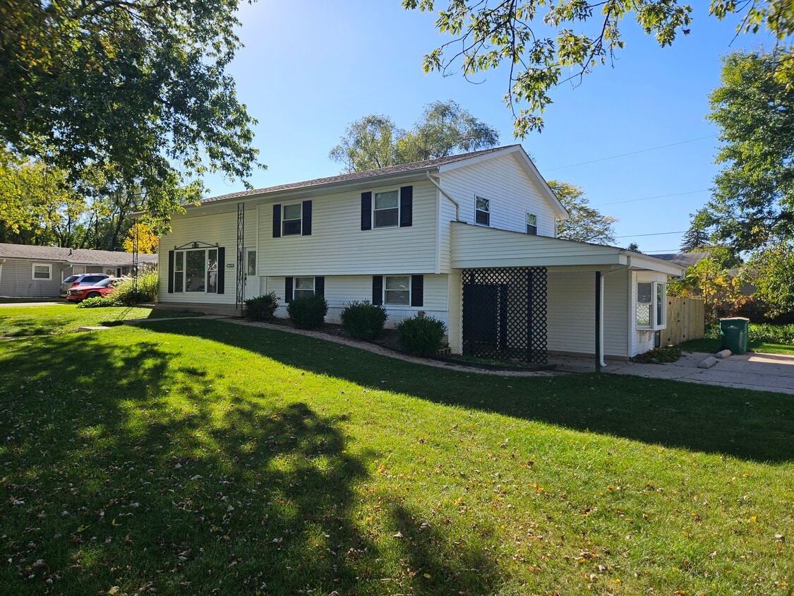 Foto principal - 7518 Taney Pl