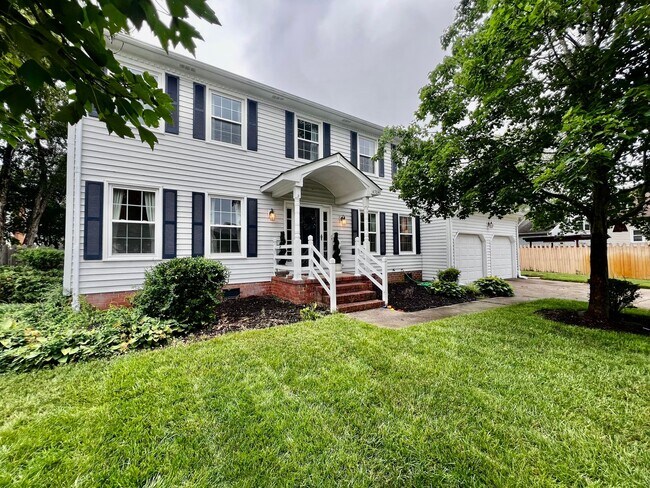 Foto del edificio - Charming Home in Quiet Salem Woods Cul-de-Sac