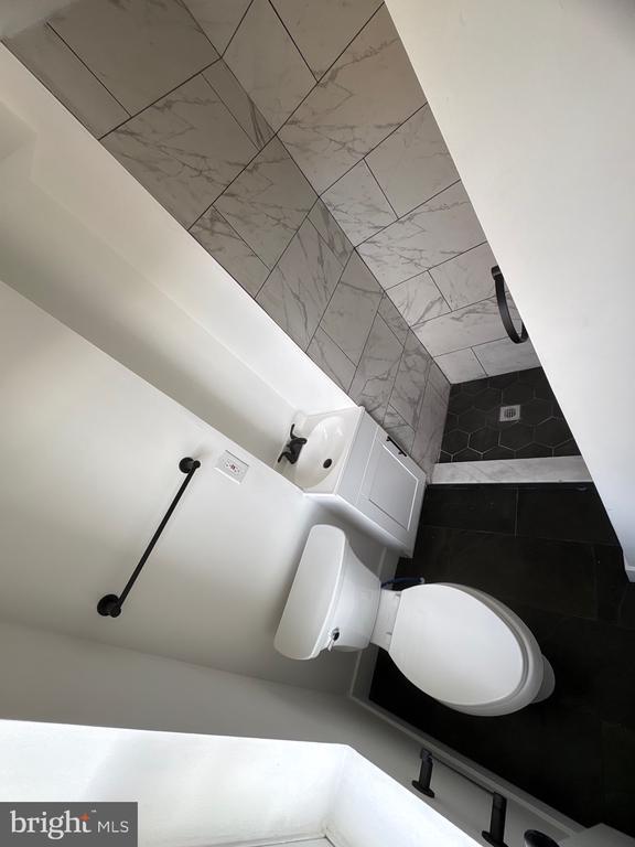 Foto del edificio - 1340 E Oxford St