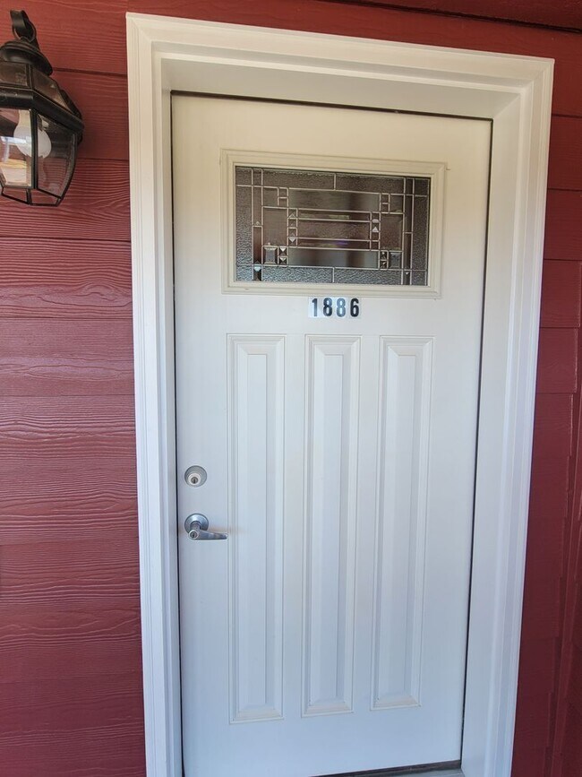 Foto del edificio - Charming 1 Bedroom 1 Bath W/Garage Parking