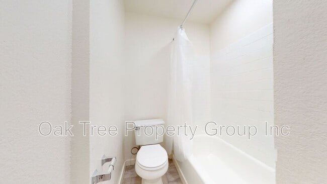 Building Photo - 144 Grand Ave