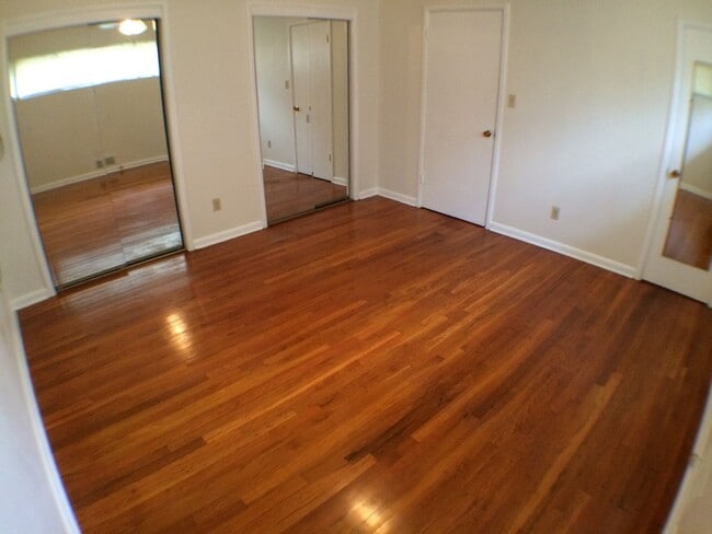 Charismatic 3 Bed 2 Bath Home! - Charismatic 3 Bed 2 Bath Home!