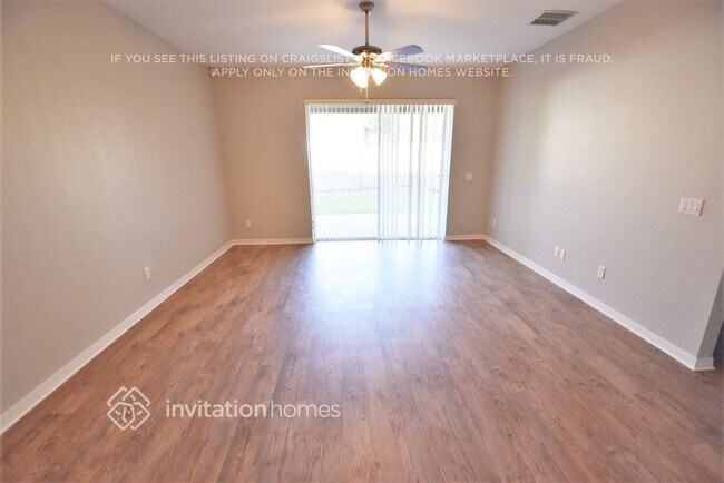 Foto del edificio - 8345 Baywood Vista Dr