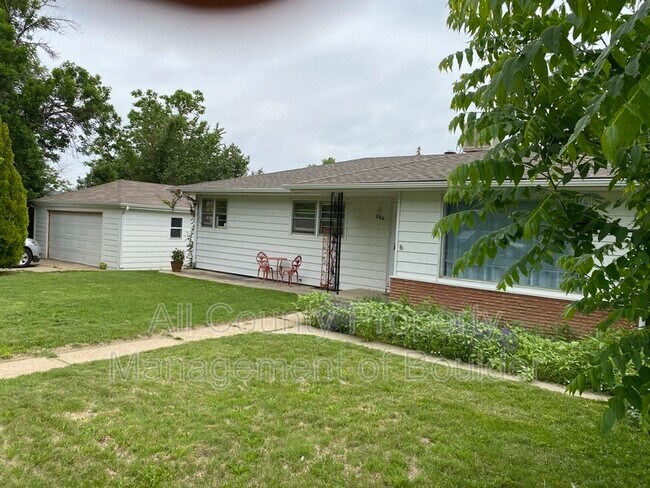 Foto del edificio - 206 W Chester St