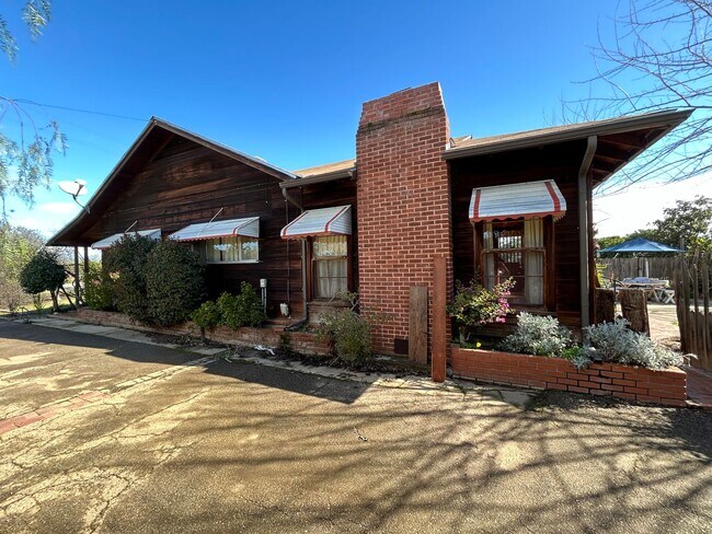 Foto del edificio - Farm House