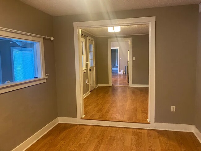 Building Photo - 1900 Three Springs Rd