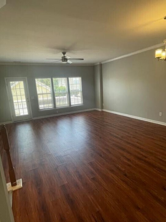 Building Photo - Blakeney Greens 3 bedrooms and 4 full bath...