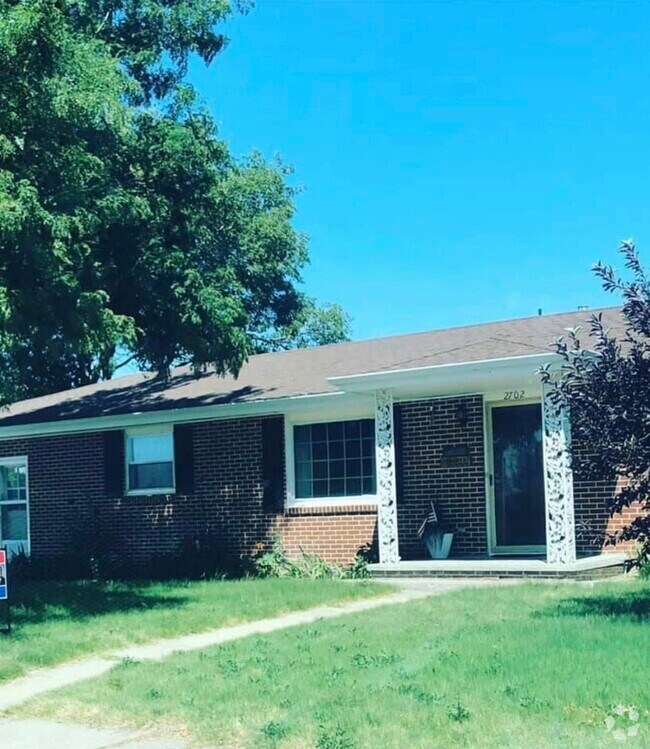 Apartments under 800 in Hays, KS 2 Rentals