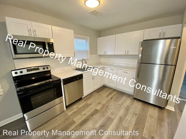 Foto del edificio - 3 br, 1 bath House - 5234 Woodend Ave
