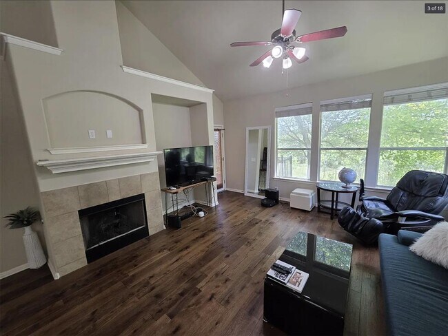 Foto del edificio - 7901 Southwest Pkwy