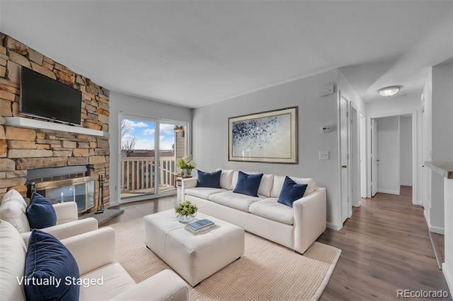 Foto del edificio - 4460 S Pitkin St