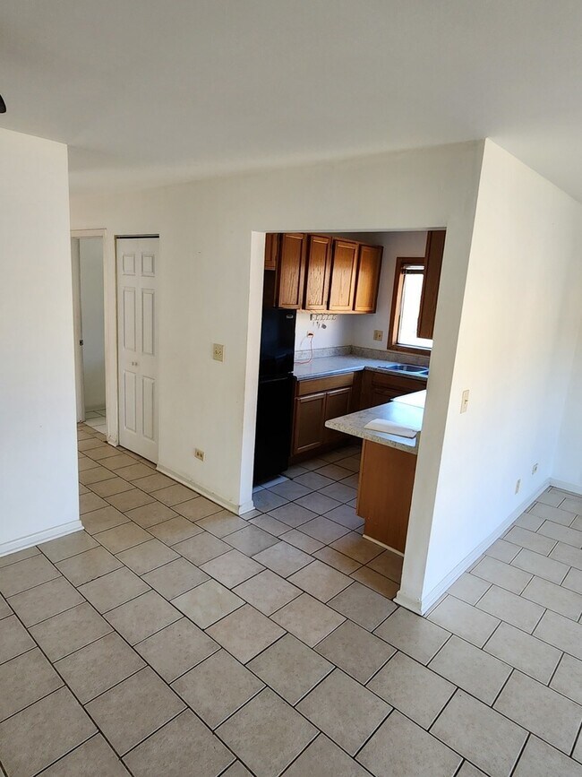 Building Photo - 429 Berkshire Dr