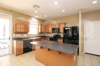 Building Photo - 105 N 87th Ave