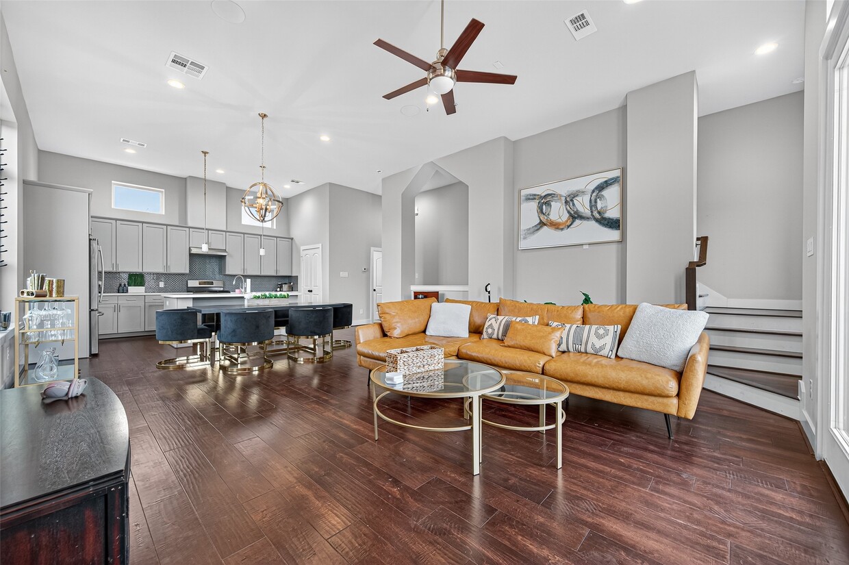 Foto principal - 1205 Wrightwood St