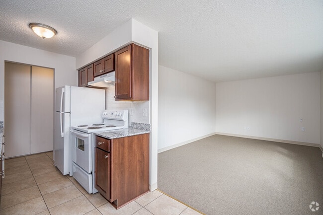 1BR,1BA - 650SF - Kitchen - 3530 18th Ave S