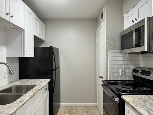 Foto del edificio - 2101 6th Ave N