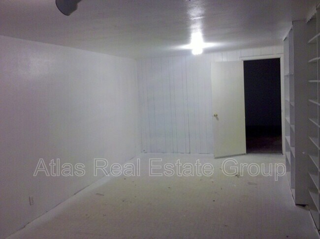 Foto del edificio - 5307 Vaughn St