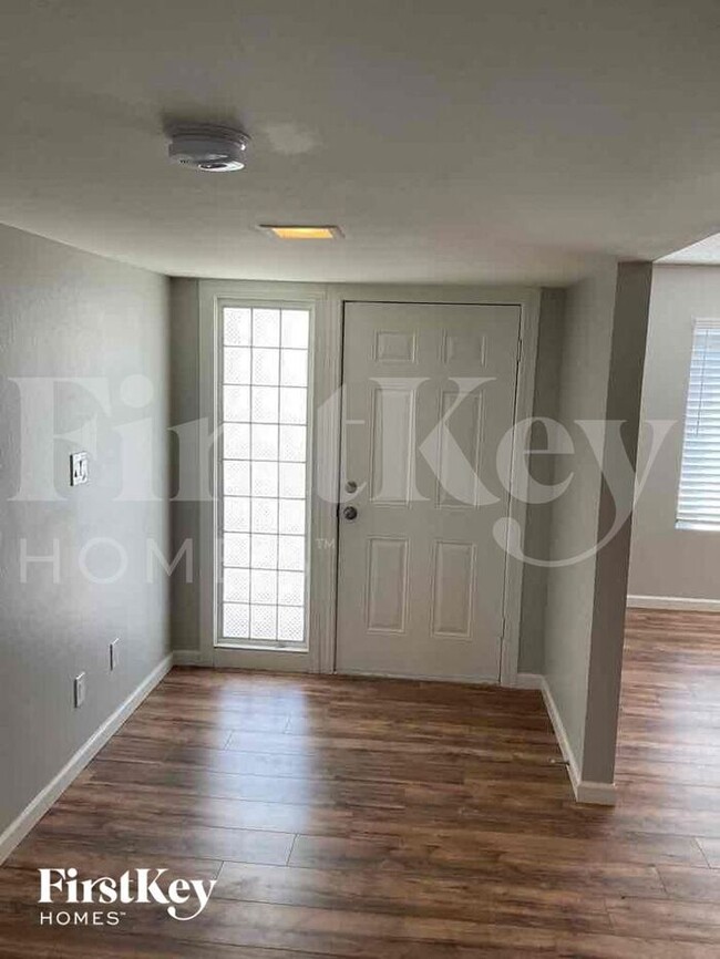 Building Photo - 3602 W North Ln