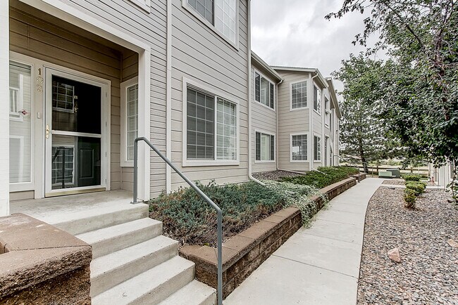 Building Photo - 8381 Pebble Creek Way