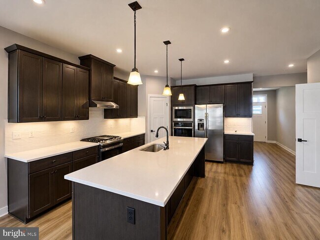 Foto del edificio - 6809 Ballenger Run Blvd
