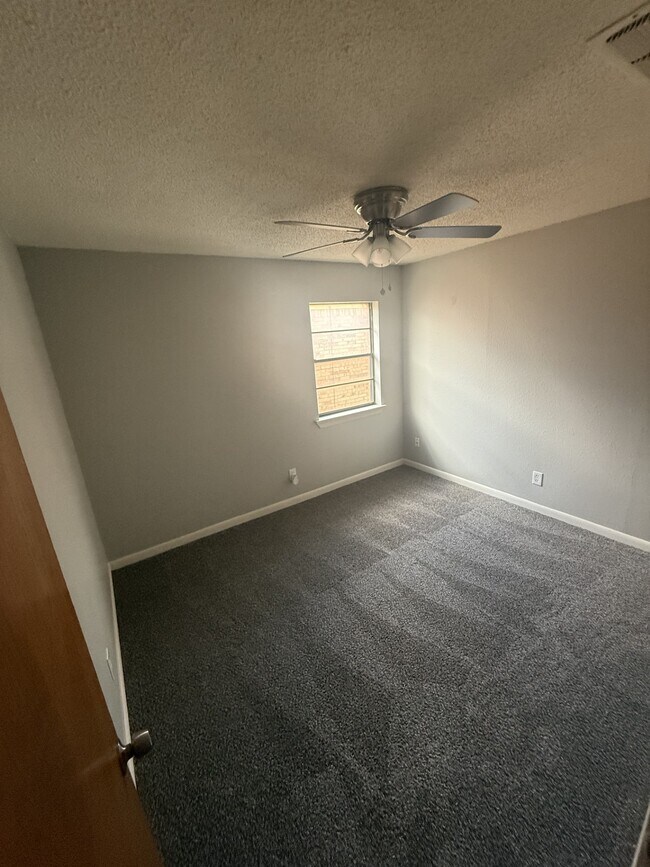 Foto del edificio - 3602 Hawthorne Dr