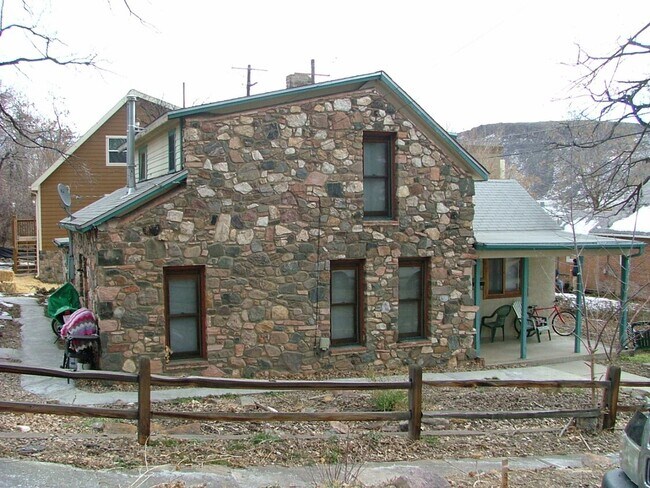 Foto del edificio - 715 Arapahoe St