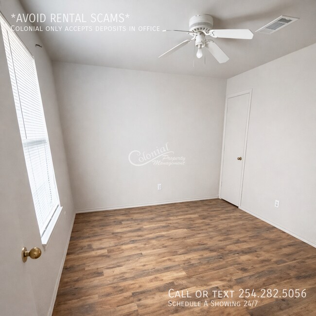 Foto del edificio - 5705 Greengate Dr
