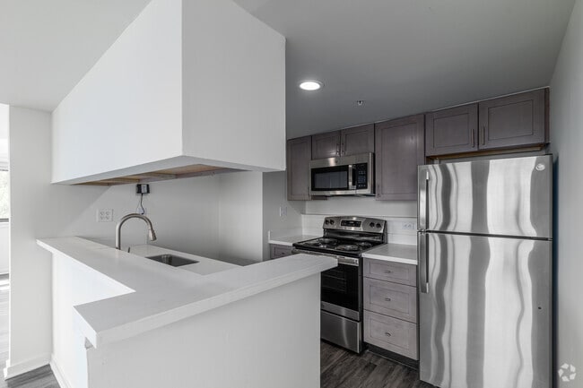 2 BR. 1.5 BA - 1162SF - Kitchen - The Saville