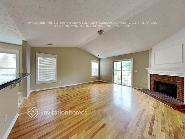 Building Photo - 3305 Northcliff Dr