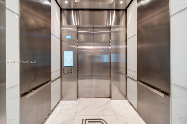 Foto del edificio - 851 NE 1st Ave