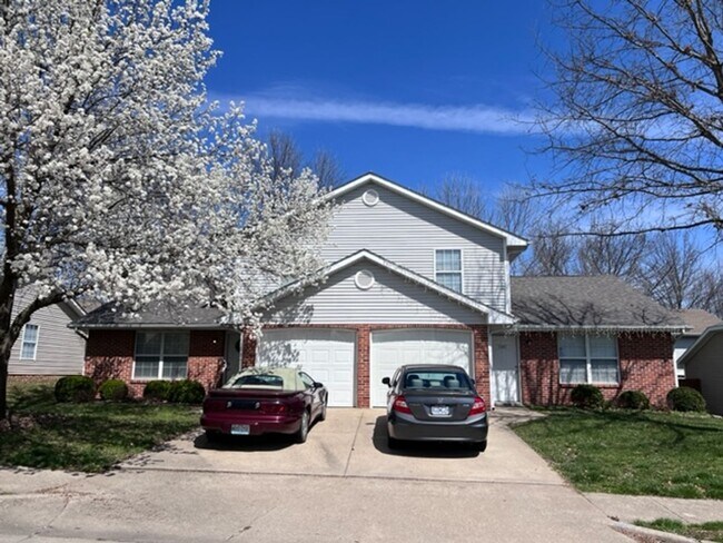 Foto del edificio - 3569-3571 Prescott Dr