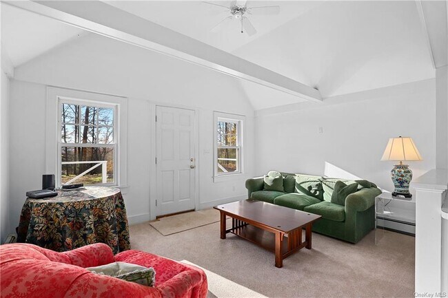 Building Photo - 52 Long Meadow Rd