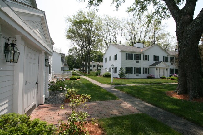 Building Photo - 32 Worthen Rd
