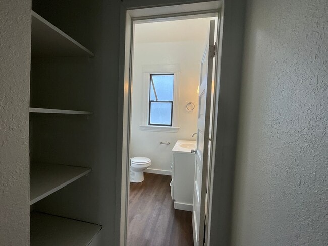 Building Photo - ySEA 156 11th Ave