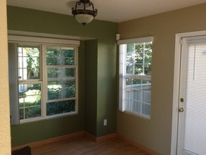 Building Photo - 1402 Forest Run