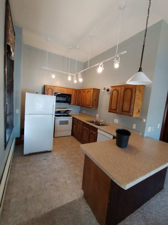 113 N Elm St Unit 2, Cresco, IA 52136 Apartments in Cresco, IA