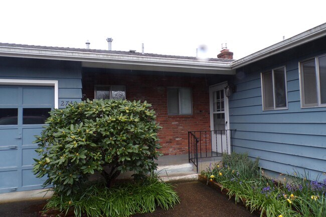 Foto del edificio - 2740 NW Stewart St