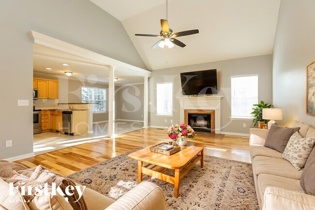 Foto del edificio - 1270 Chapmans Retreat Dr