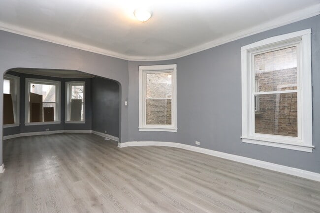 Building Photo - 7414 S Harvard Ave