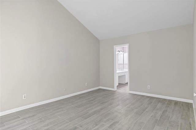 Foto del edificio - 9724 Summerwood Cir