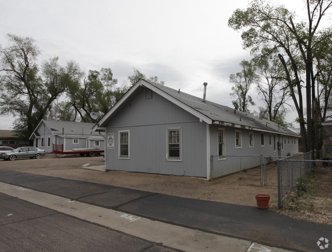 Building Photo - 2716 6th Ave